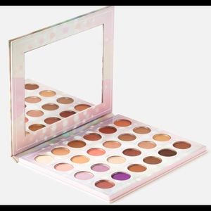 ⭐️⭐️4 for $15 plus $4.99 shipping ⭐️ BH Cosmetics